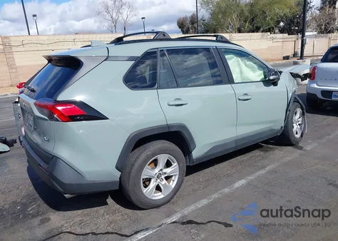 2019 Toyota Rav4 Xle from USA, damaged, VIN JTMW1RFV2KD027064